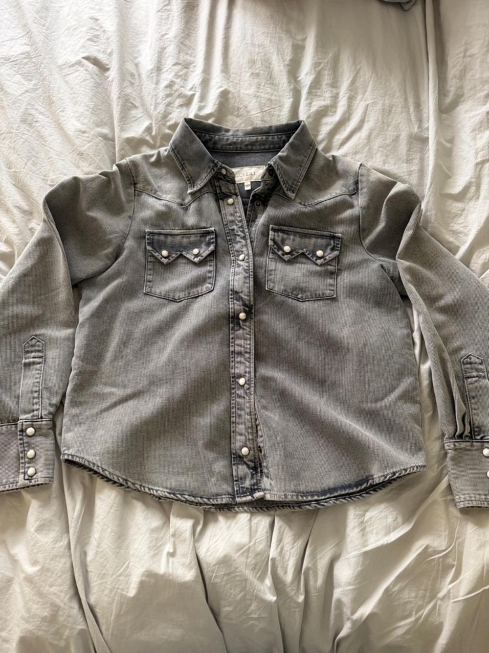THE GREAT. Washed Grey Pearl-Button Western Shirt